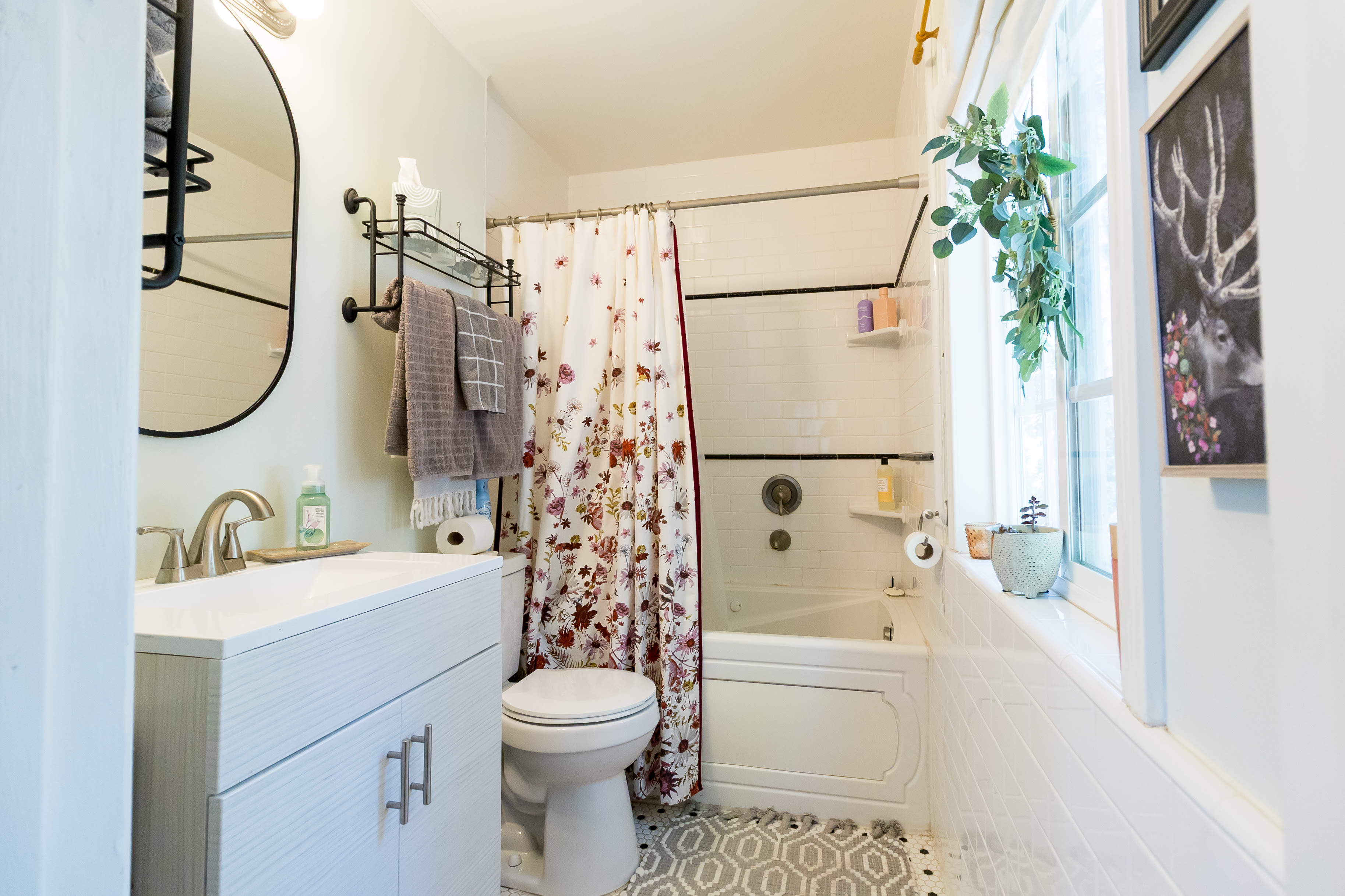 Clean and spacious bathroom with a jetted tub! 