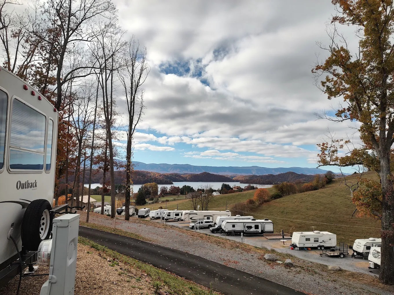 Wolf Lair Campground