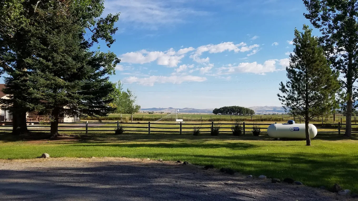 RIverside Motel, Cabins, and RV Park