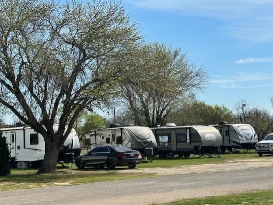 Brush Country Oasis RV Park