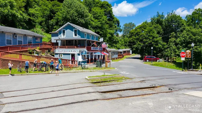 Trail Inn Lodging & Campground