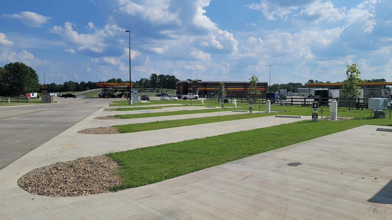 Love's RV Hookup-Winona TX 815