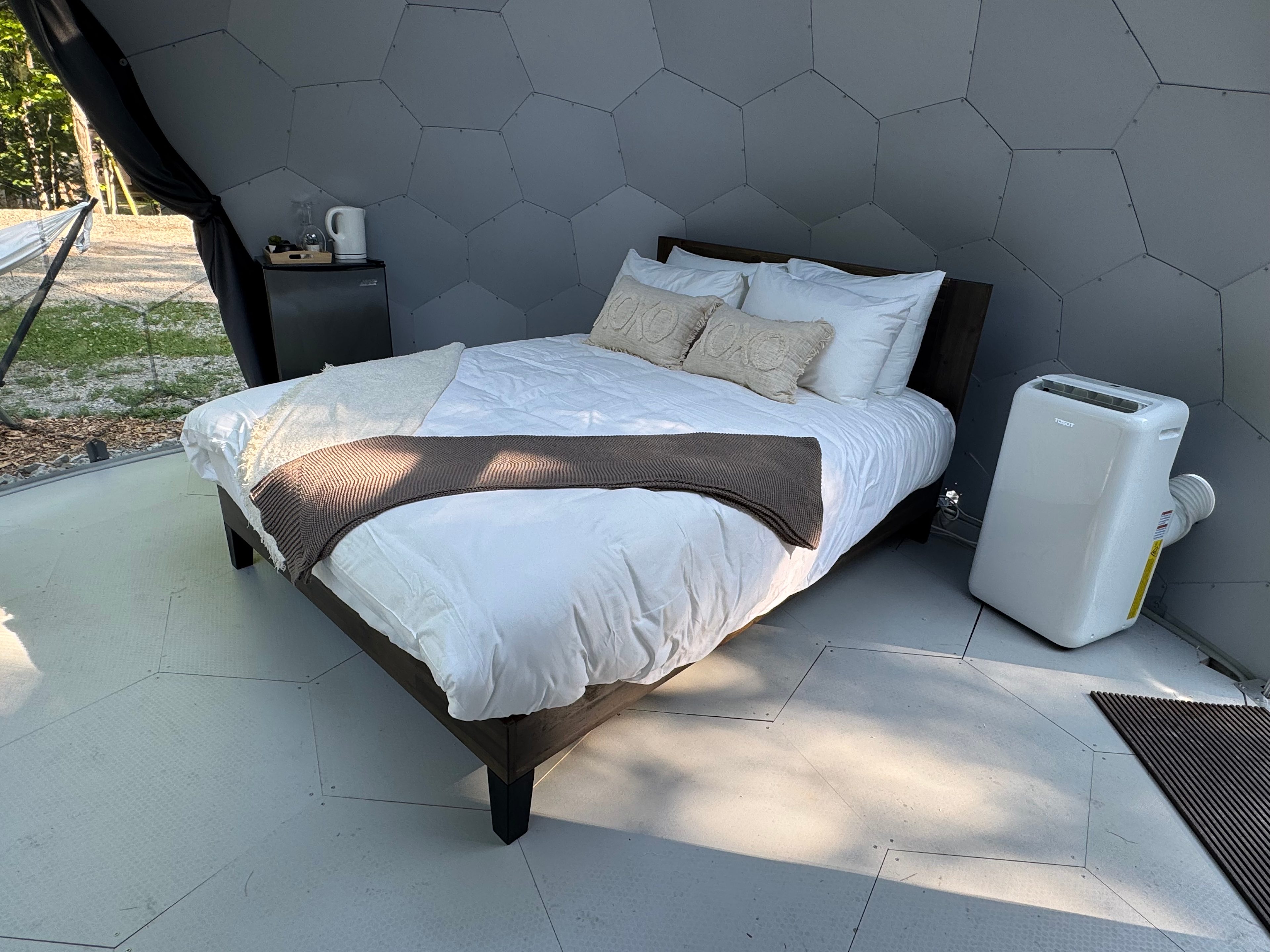 Mirrored Glamping Dome