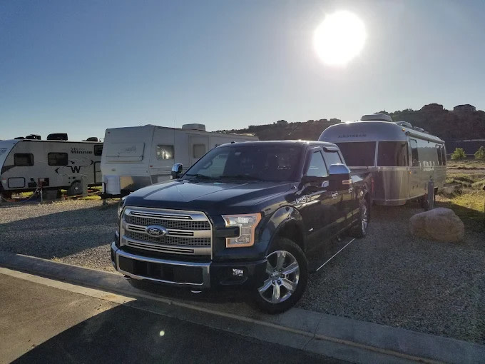 Cross Hollow RV Resort