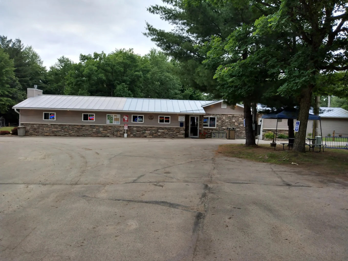 Rustic Woods Campground