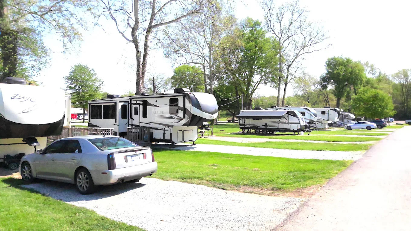 Muncie RV Resort by Rjourney