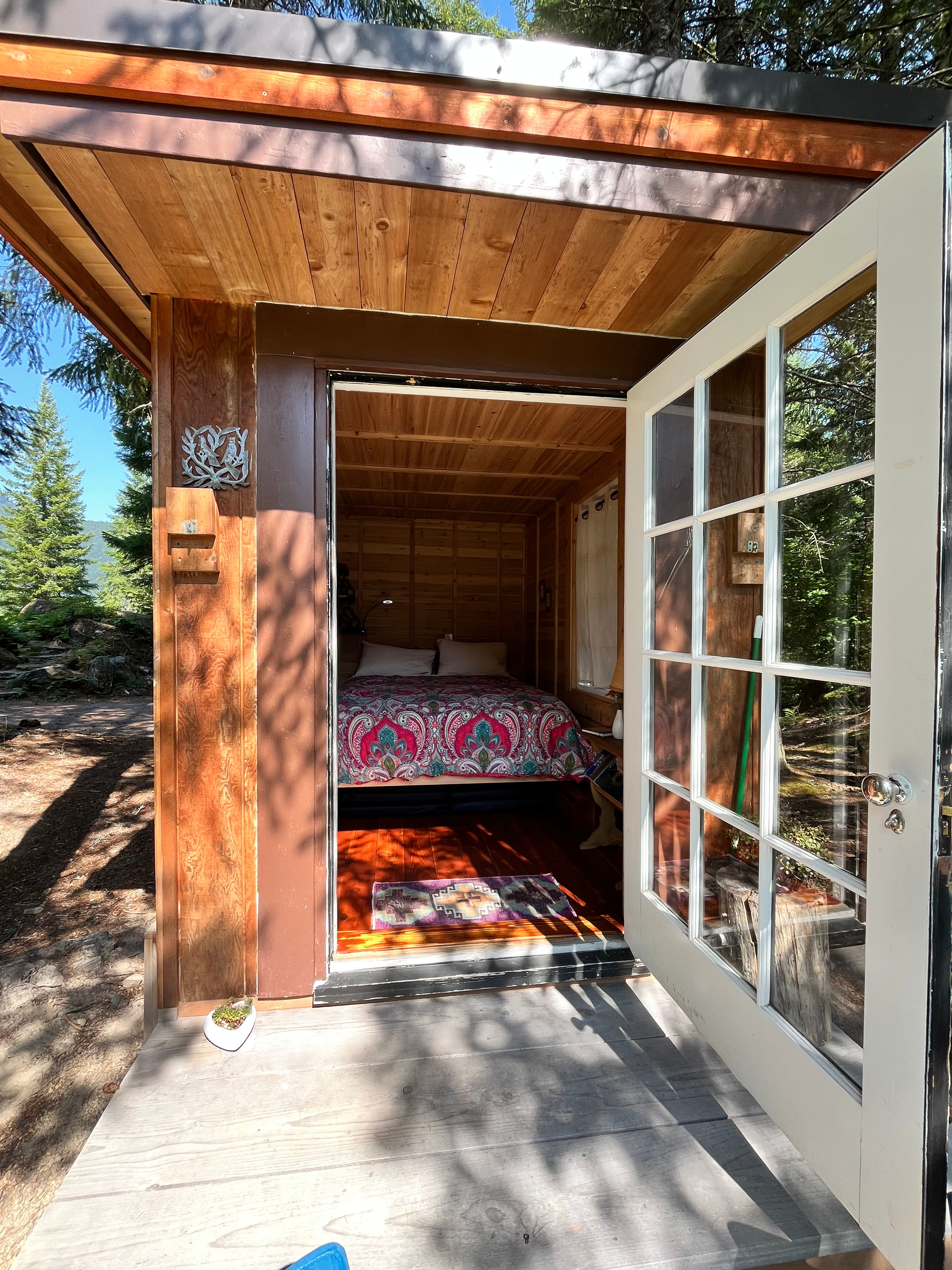 Secluded Ridgeline Retreat