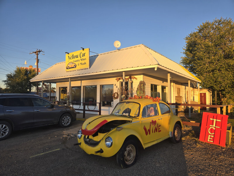 Yellow Car Country Wines
