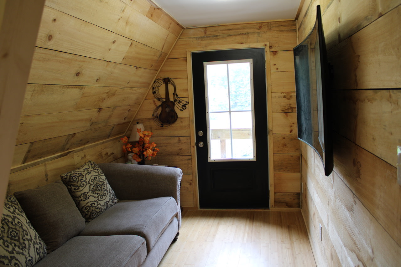 Lavender Loft Lane Treehouse