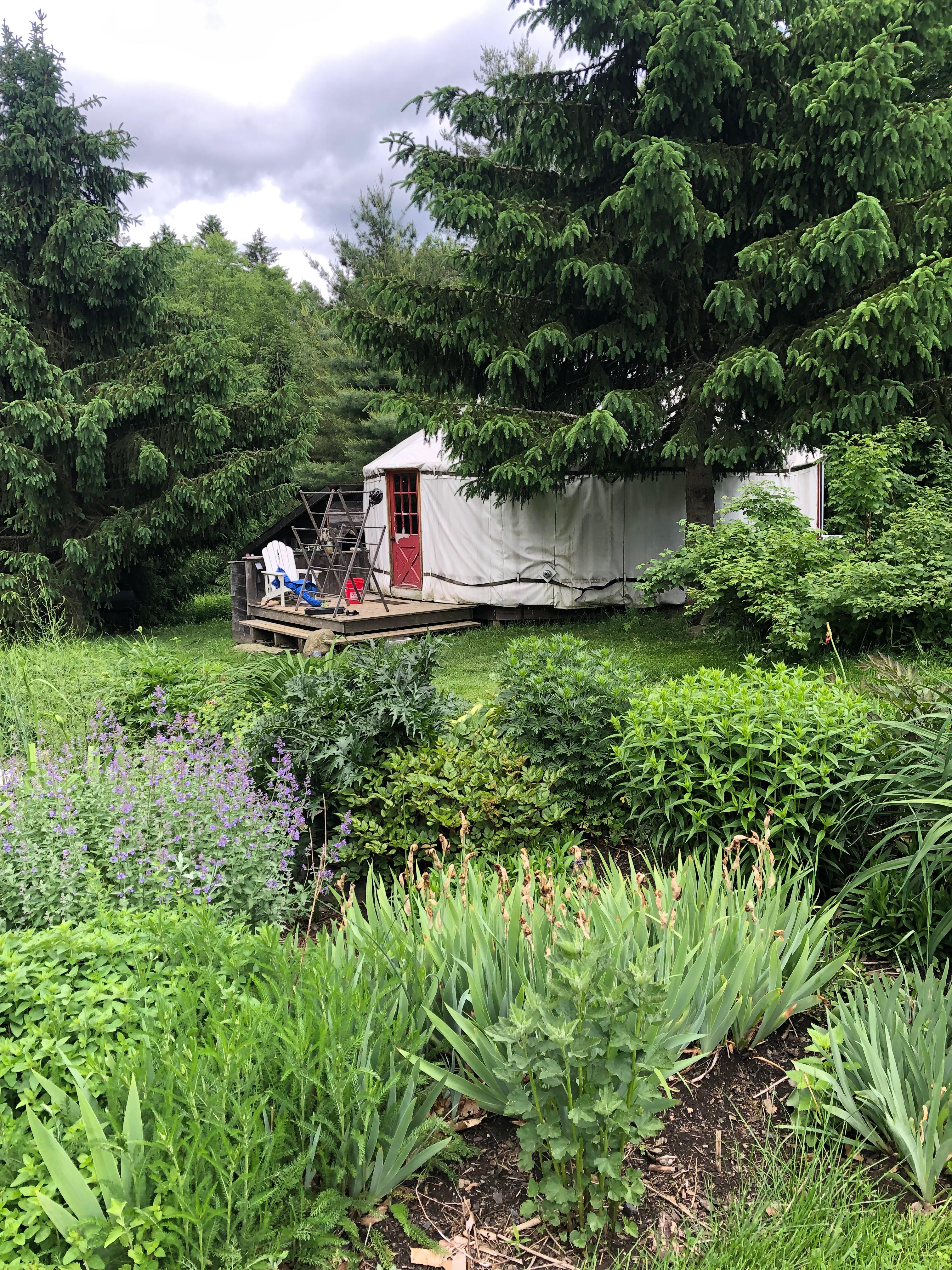 Cozy Off-Grid Vermont Yurt