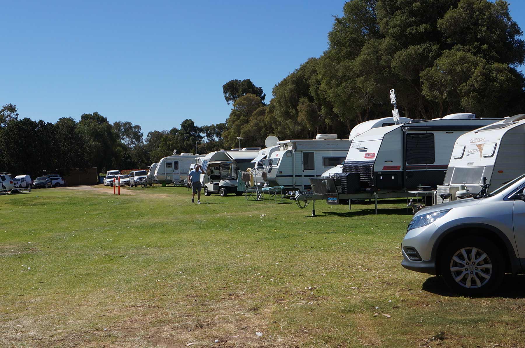 Hilltop Golf & Country Club