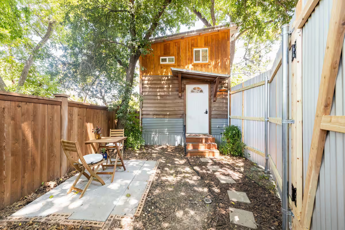 Cozy & Private Tiny Cottage