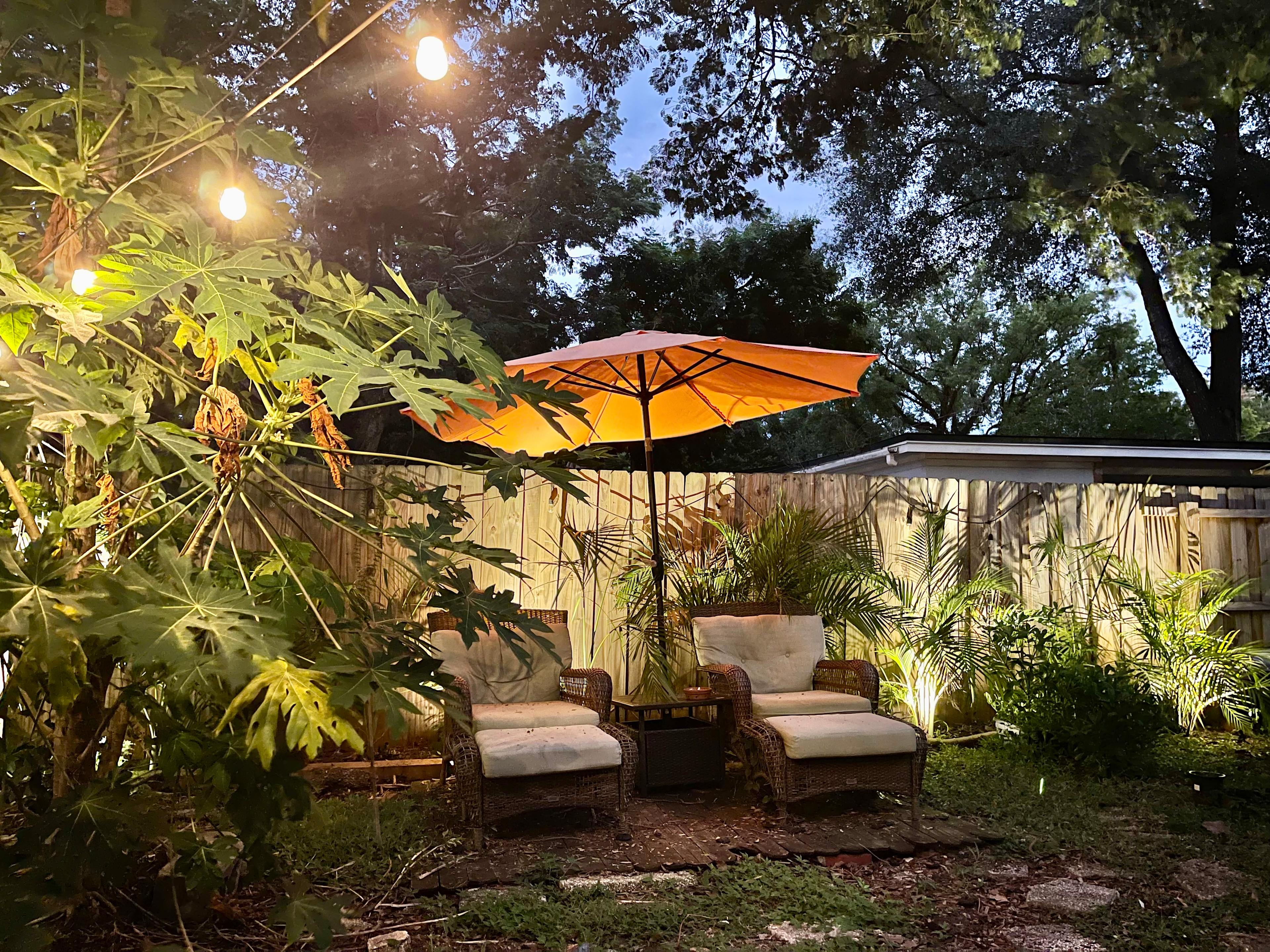 Urban Garden Oasis In Walkable Area