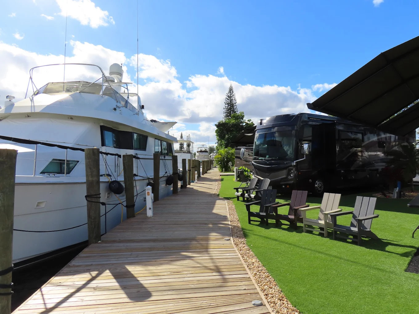 Yacht Haven Park and Marina