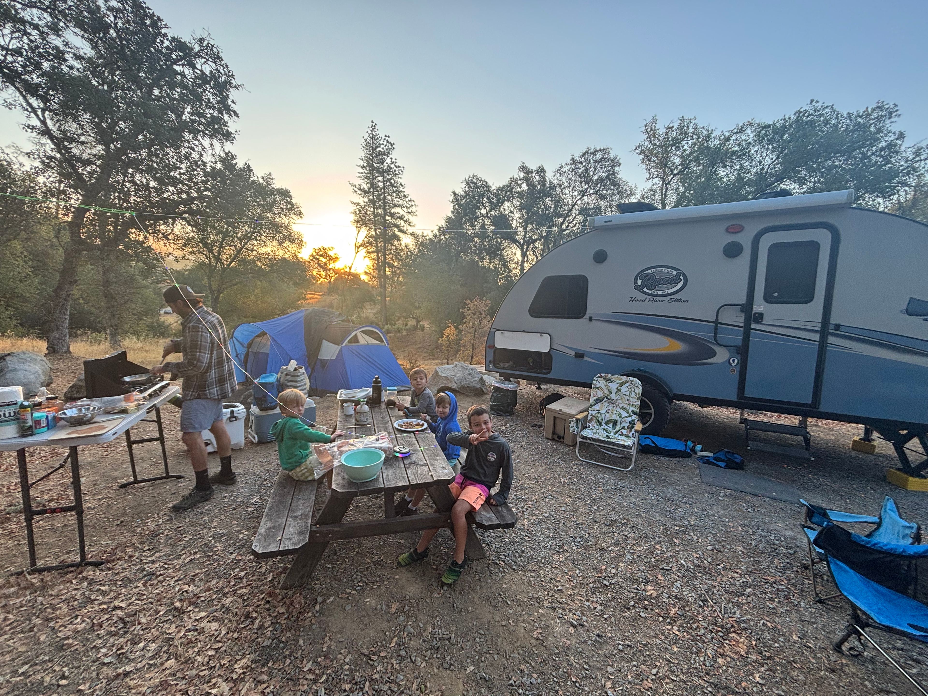 Manzanita Camping & Co