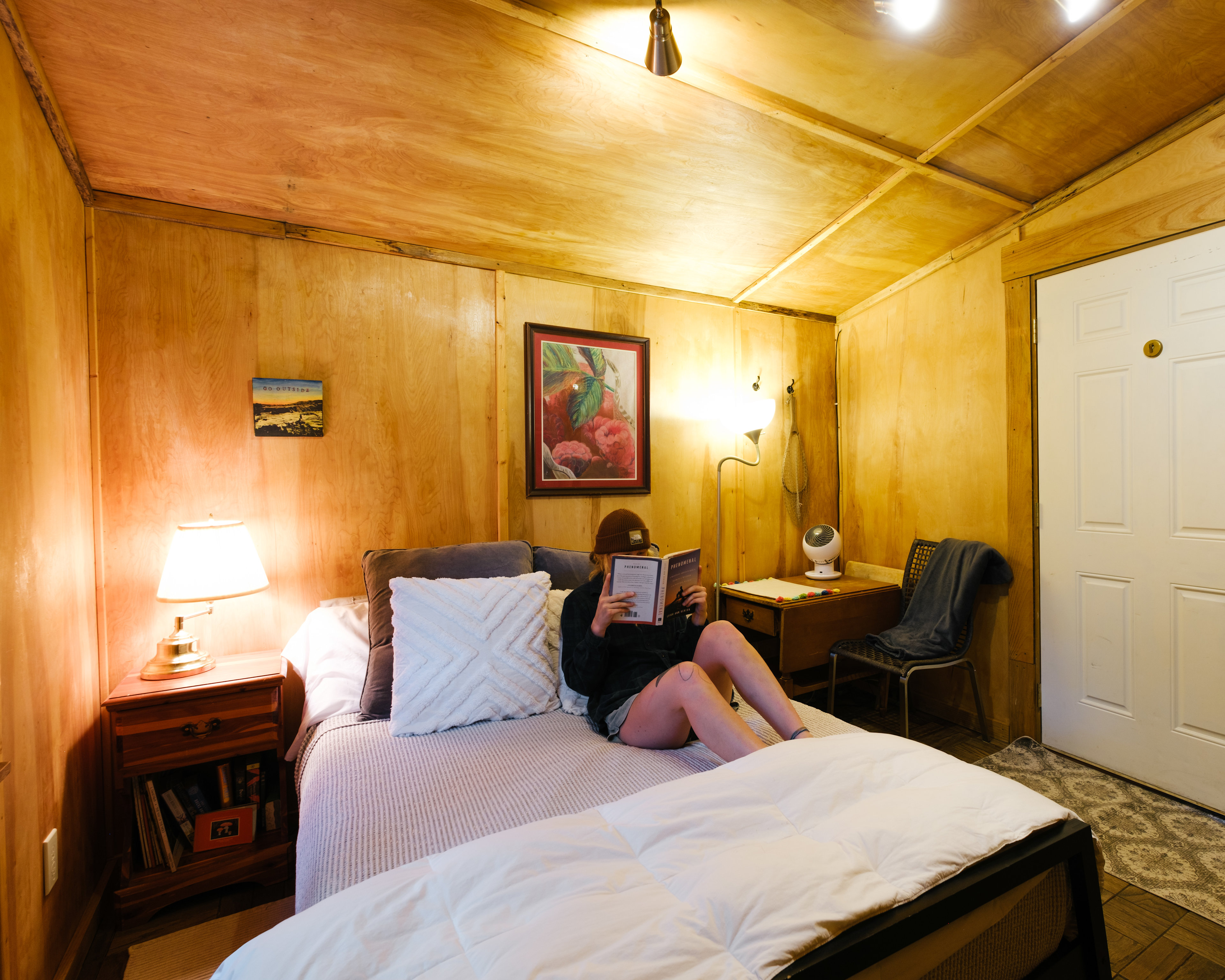 bed was super comfy with lots of pillows and lots of blankets!