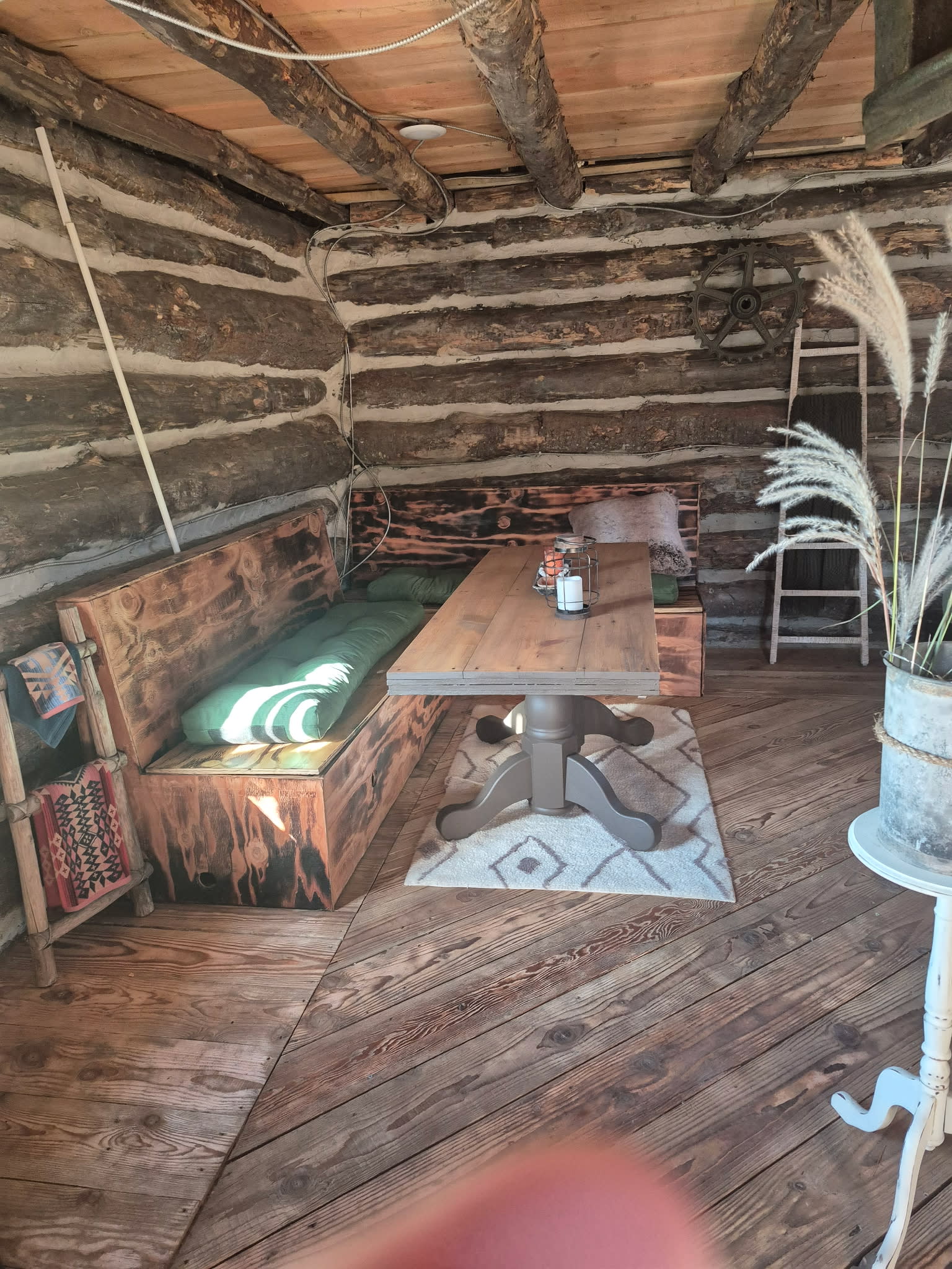 Rustic Log Cabin with Stunning View