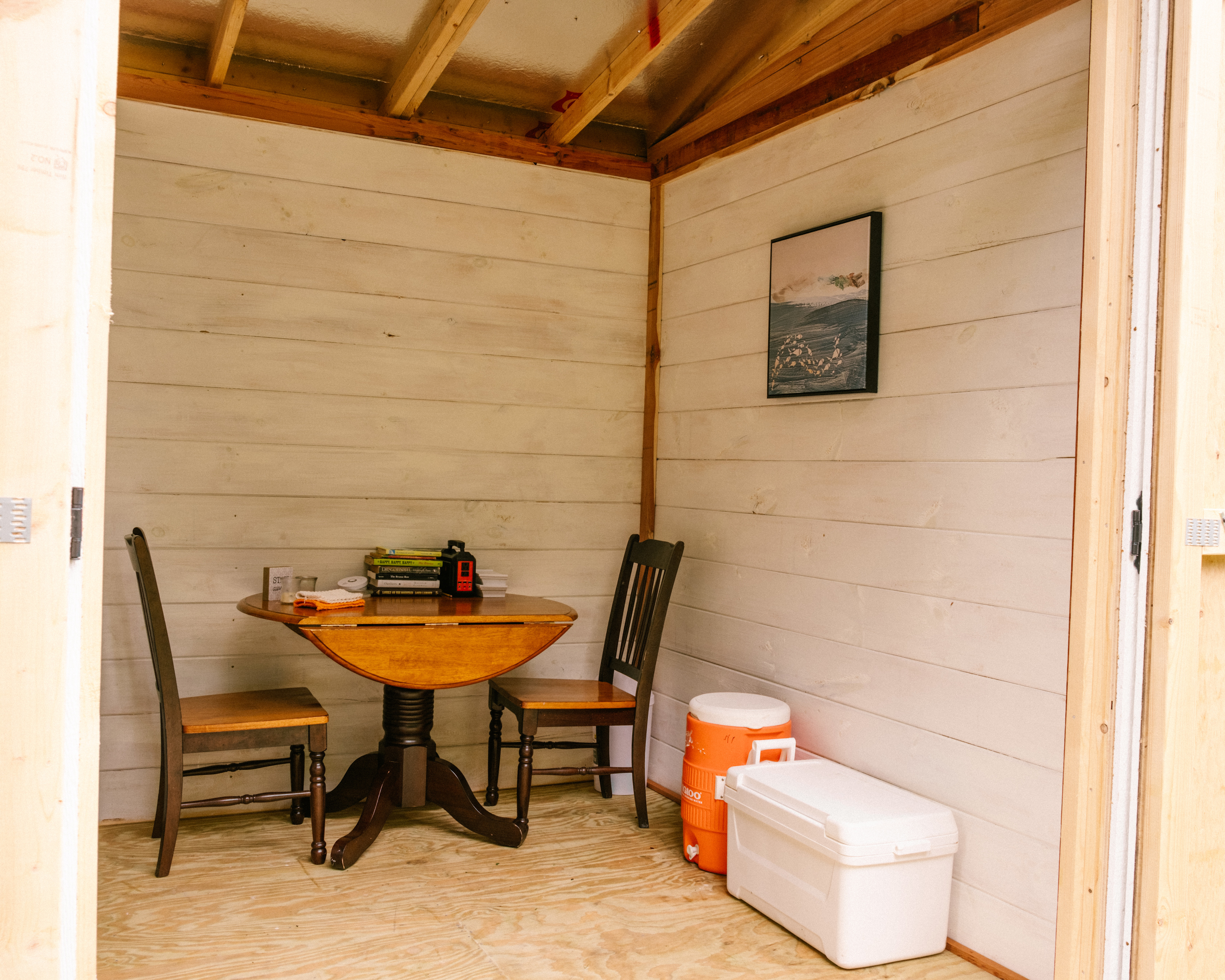 quaint breakfast table