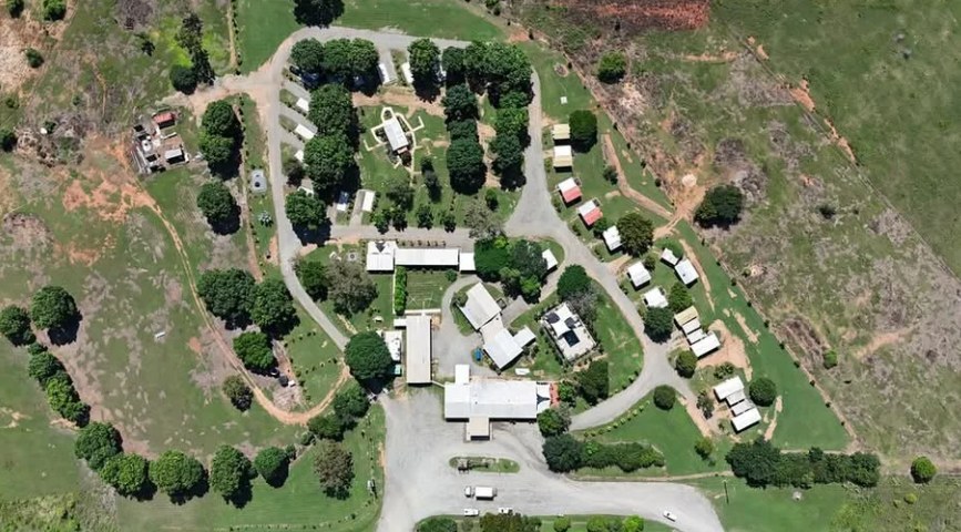 Top Camp Roadhouse Caravan Park