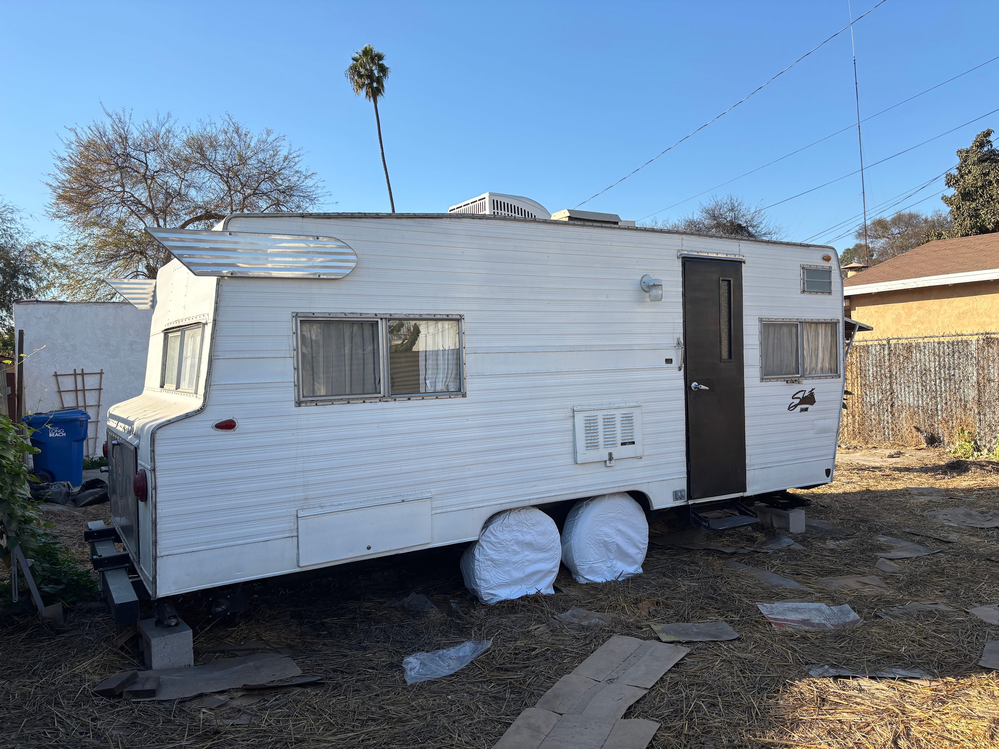 Vintage Camper in LBC Garden