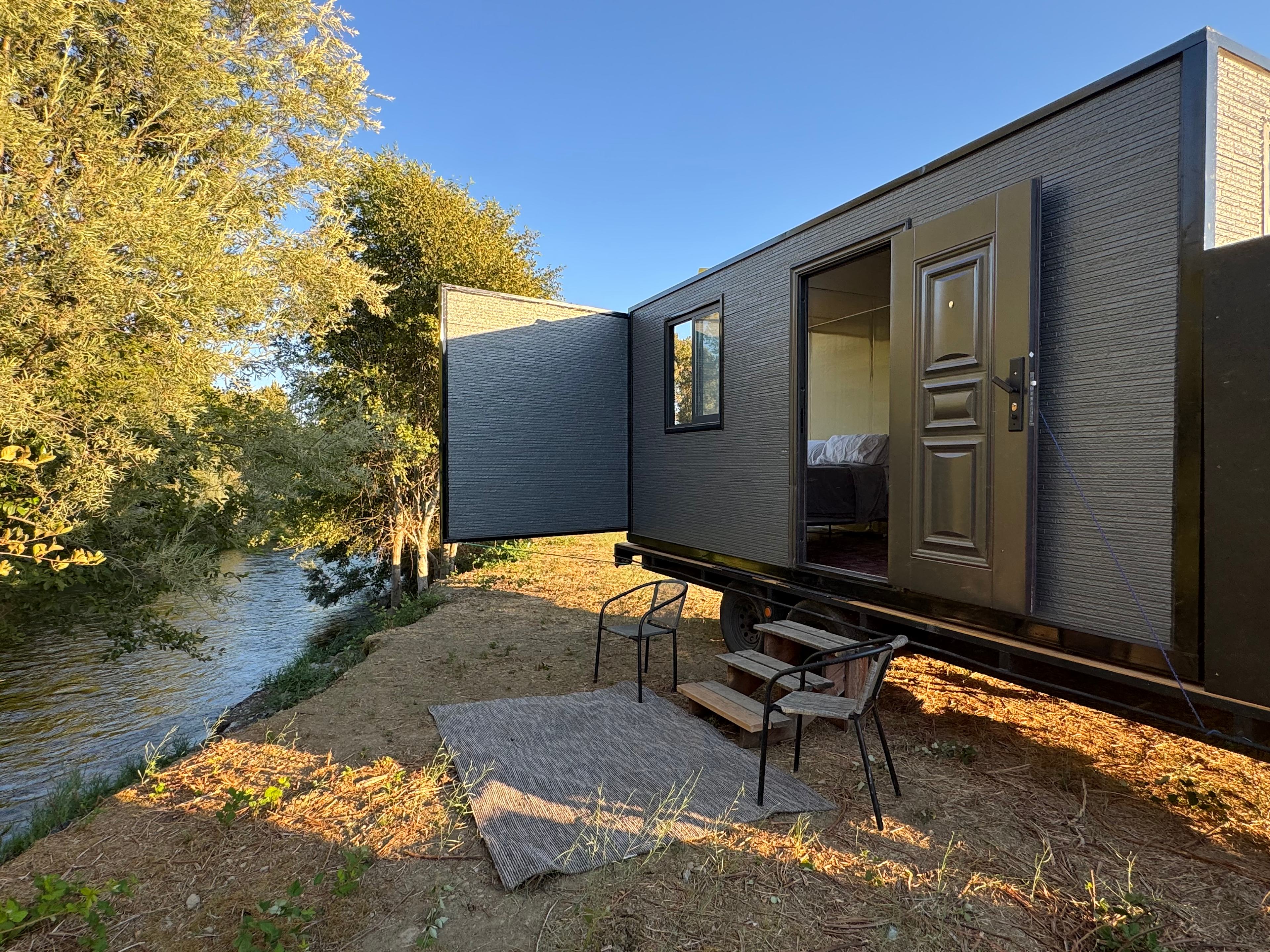 The Applegate Rivers Edge