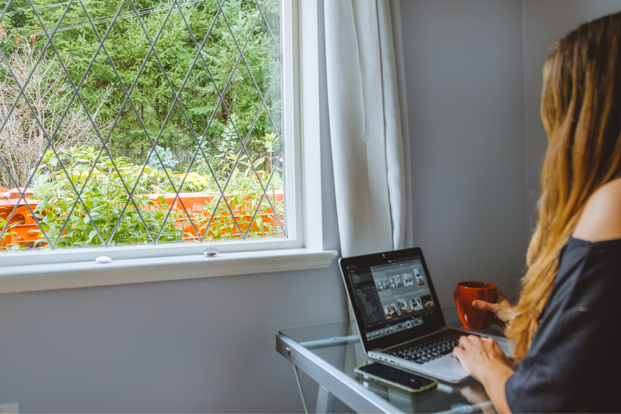 Garden views from the desk made it the perfect little workspace.
