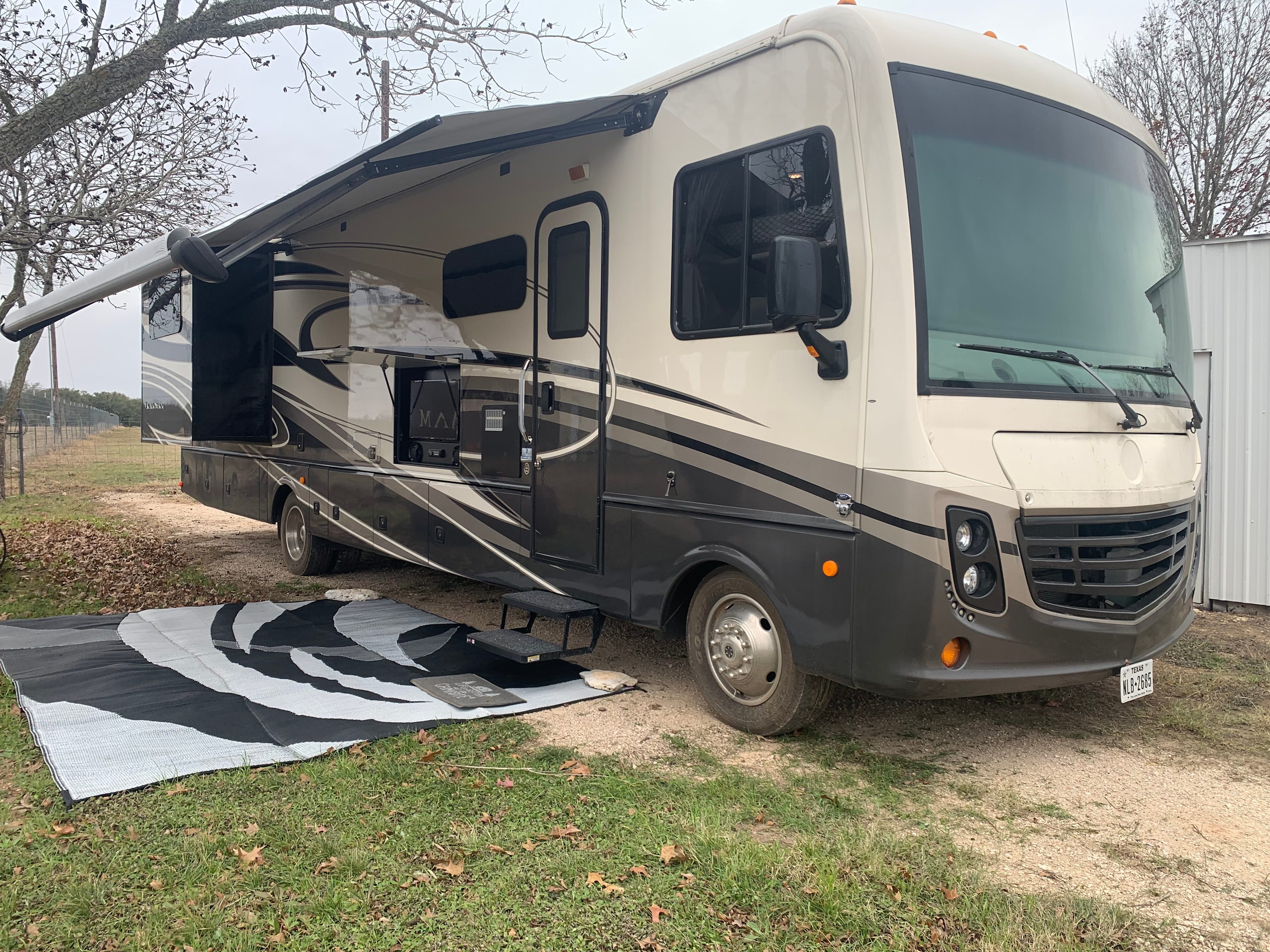 White House Winery/Brewery