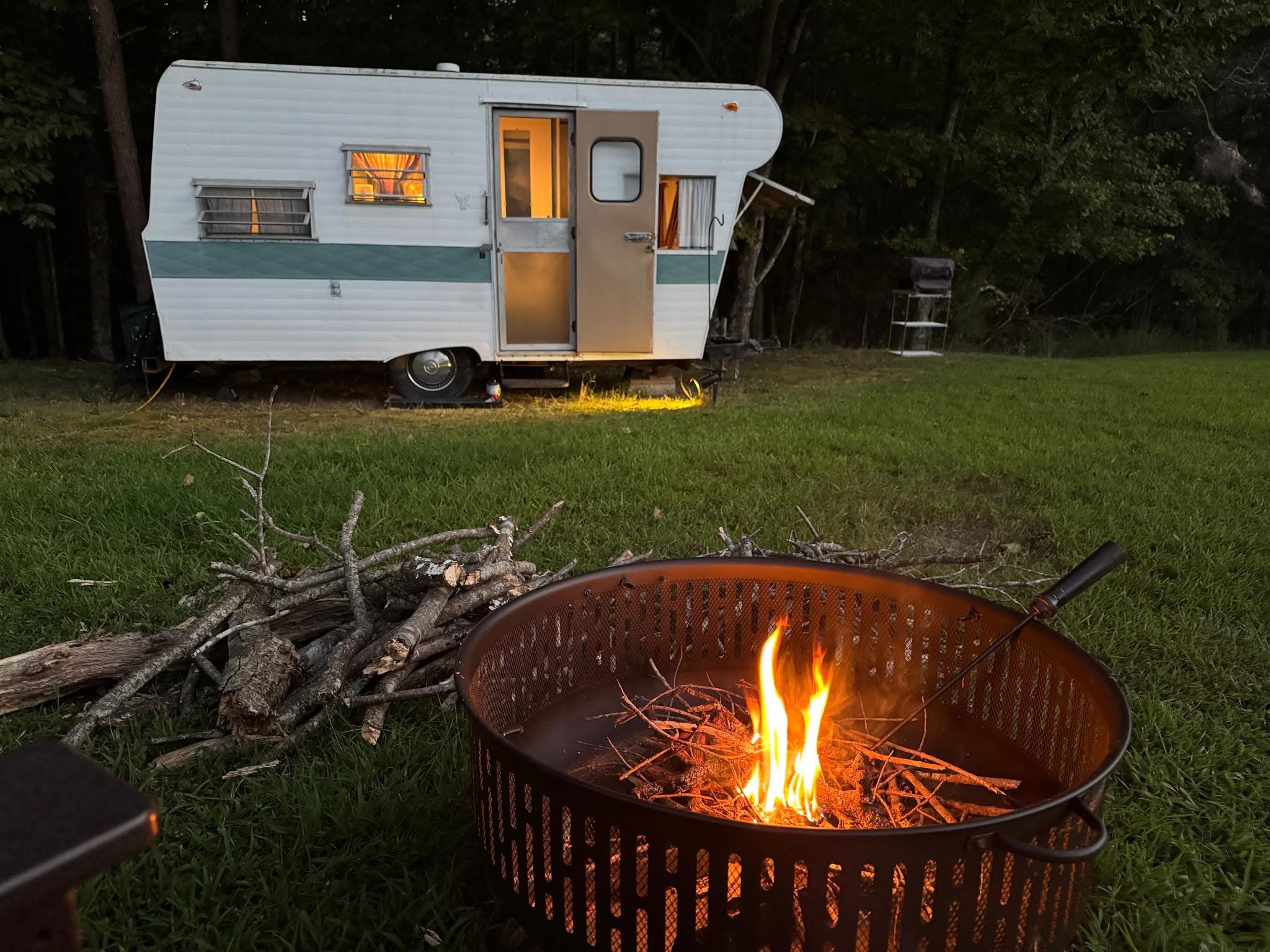 Vintage Camper @ Hanging Rock