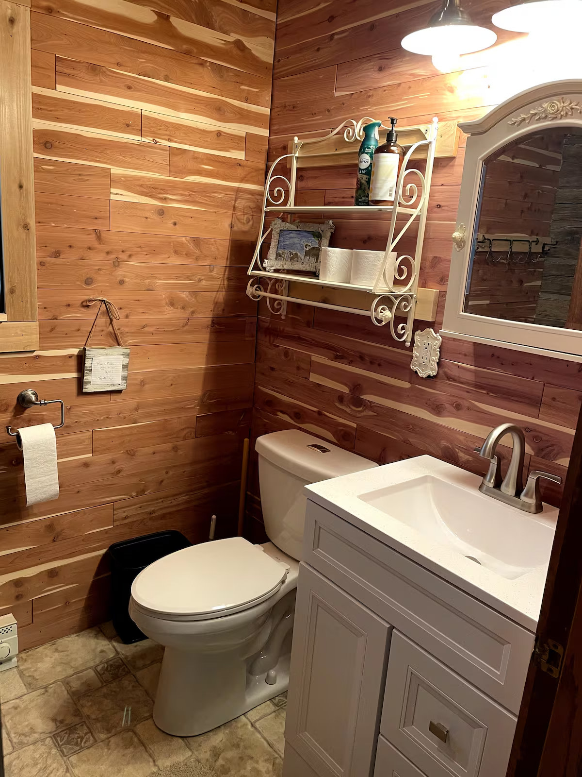 Valhalla: A Rustic Cabin on Long Lake