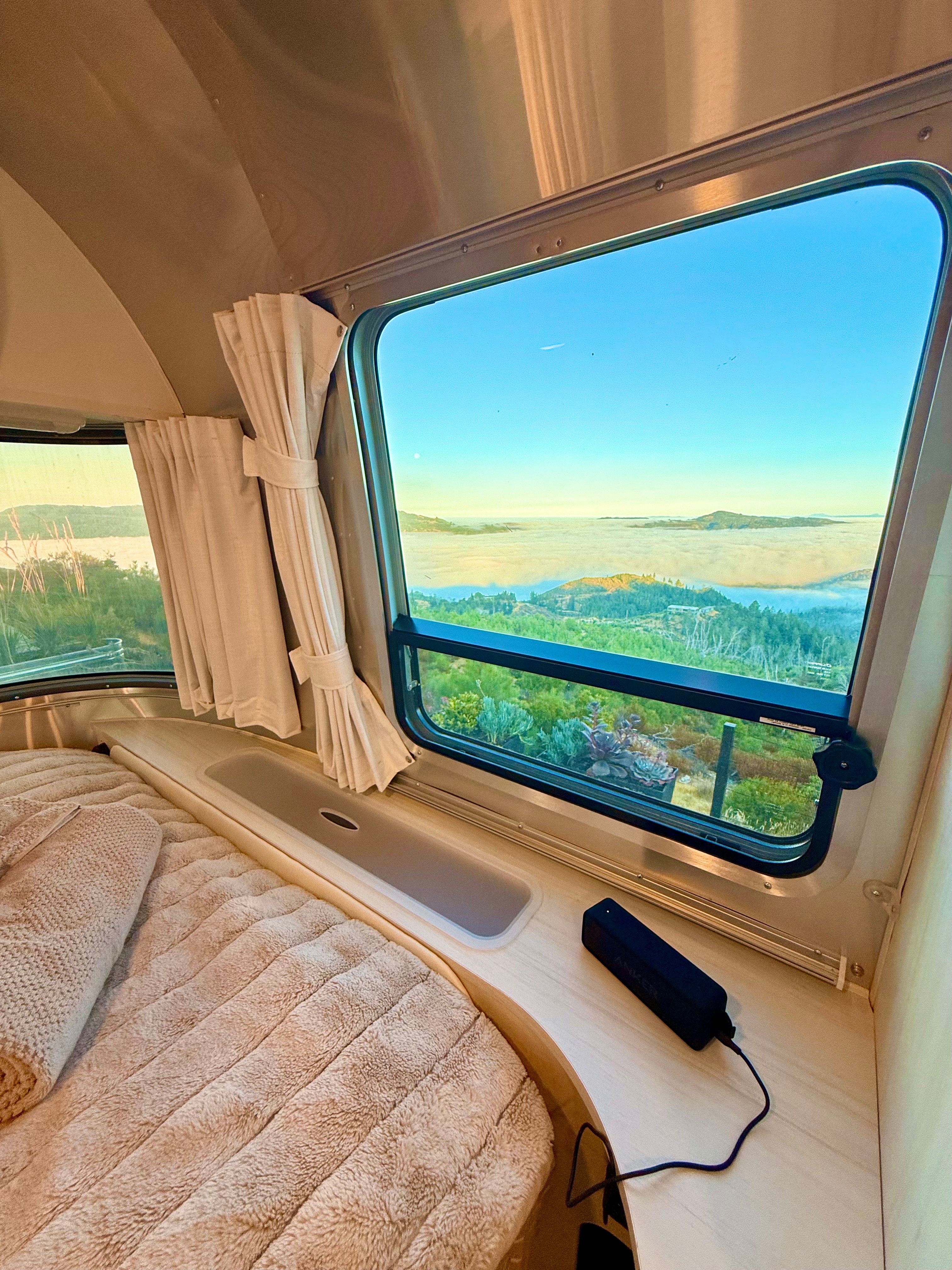 Sonoma Airstream w/ Heated Pool/Spa