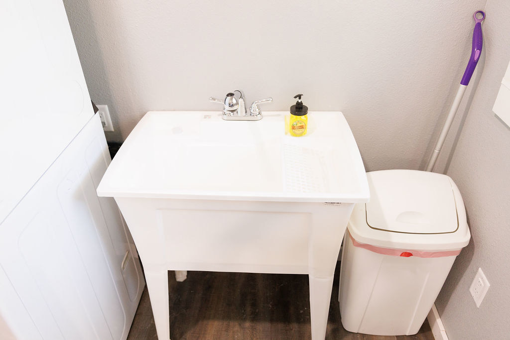 2 Cozy Cabins Near Hot Springs