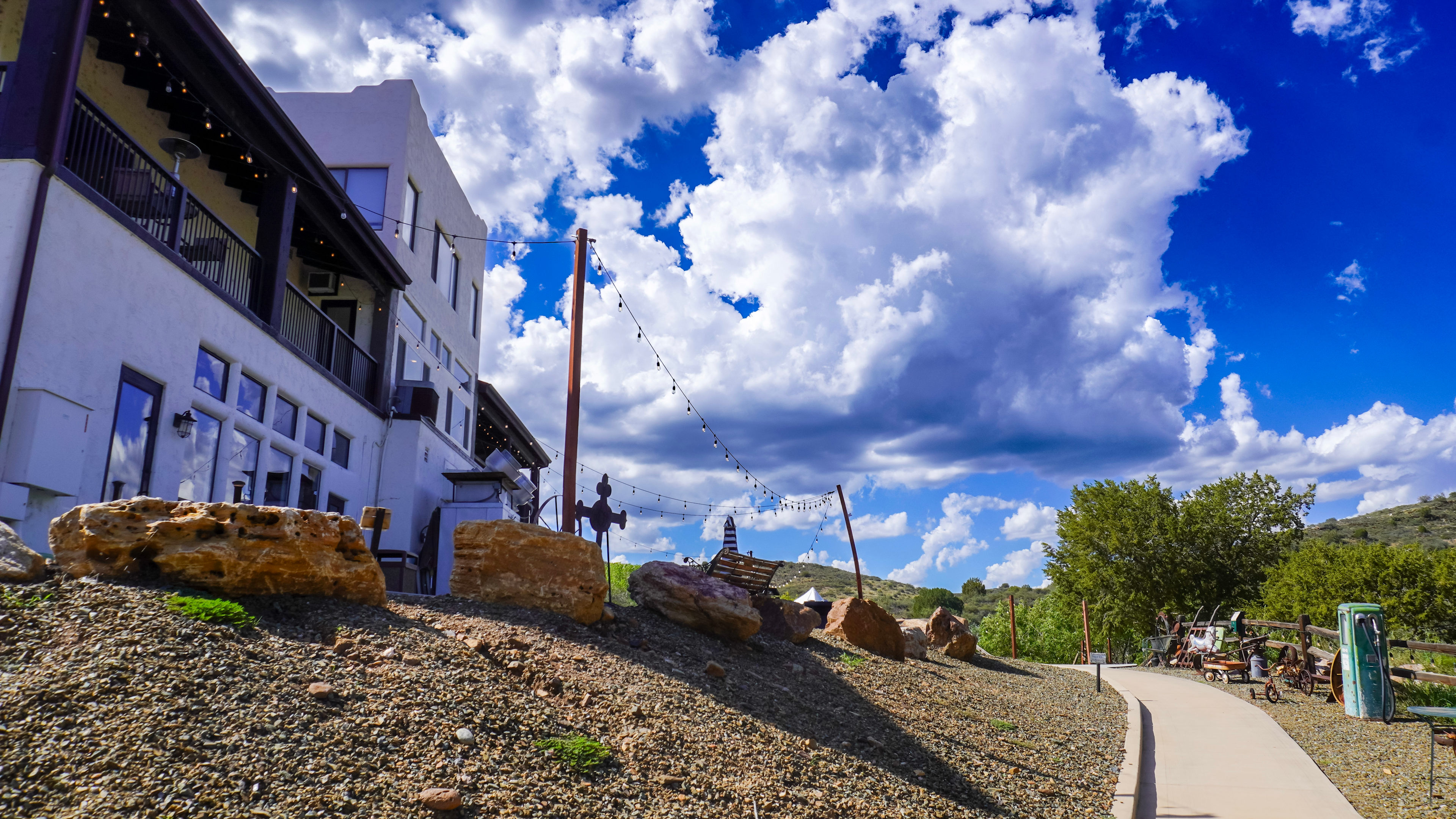 Creekside Lodge and Cabins