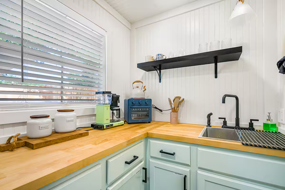 Romantic Tiny Casita w/ Pool, Fire