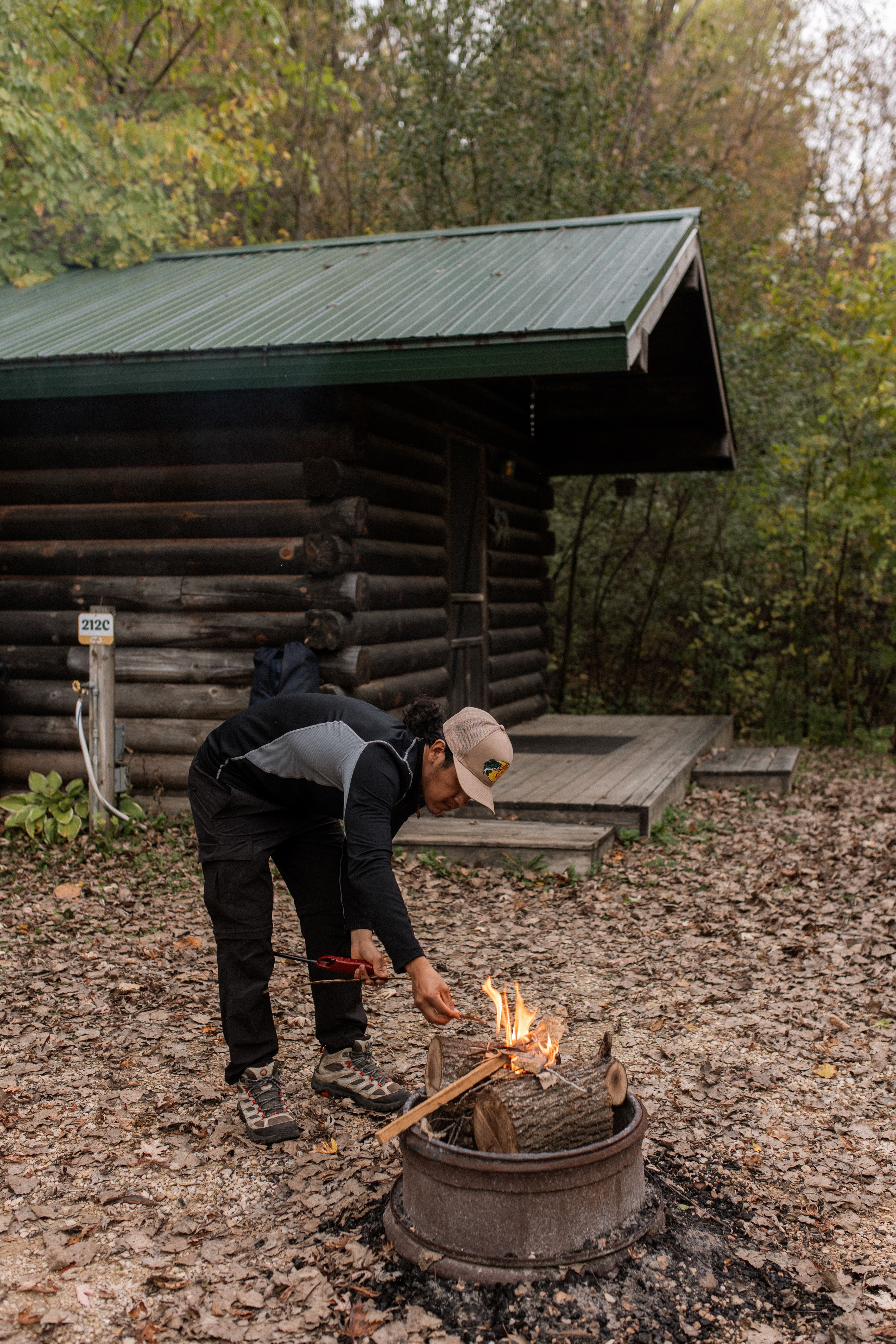 We enjoyed starting a campfire and enjoying the Autumn ambience.