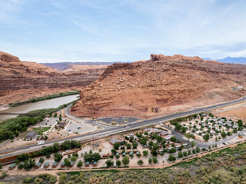 Sun Outdoors Arches Gateway