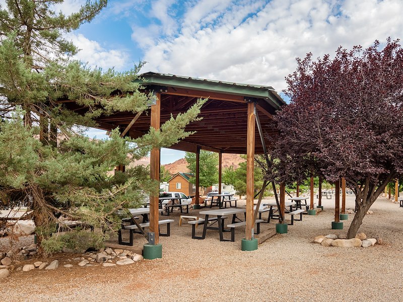 Sun Outdoors Arches Gateway