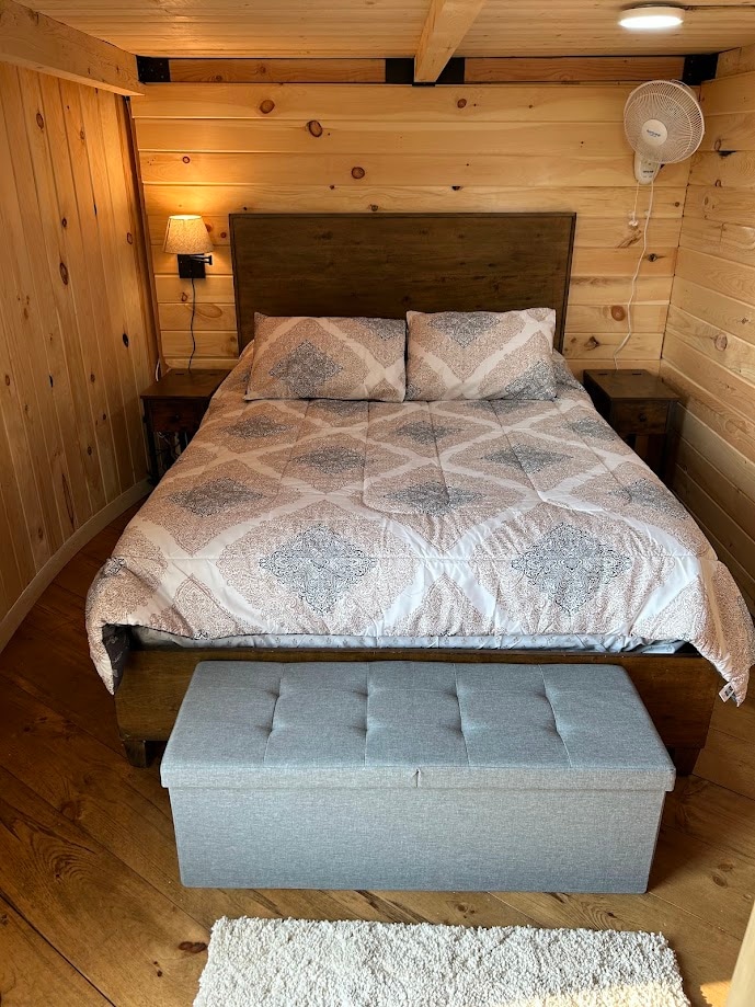 Old Apple Yurt At North Hollow