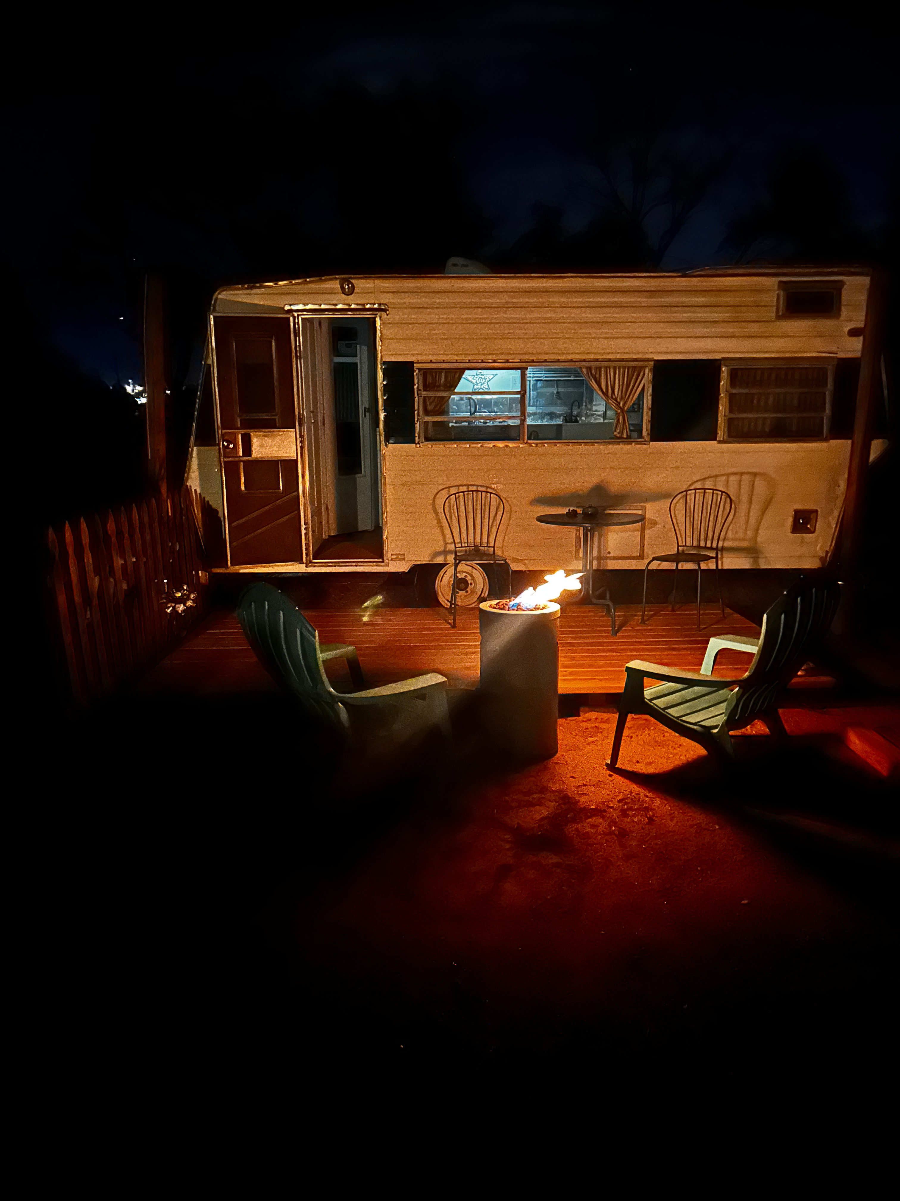Vintage Nomad Trailer In Santa Fe