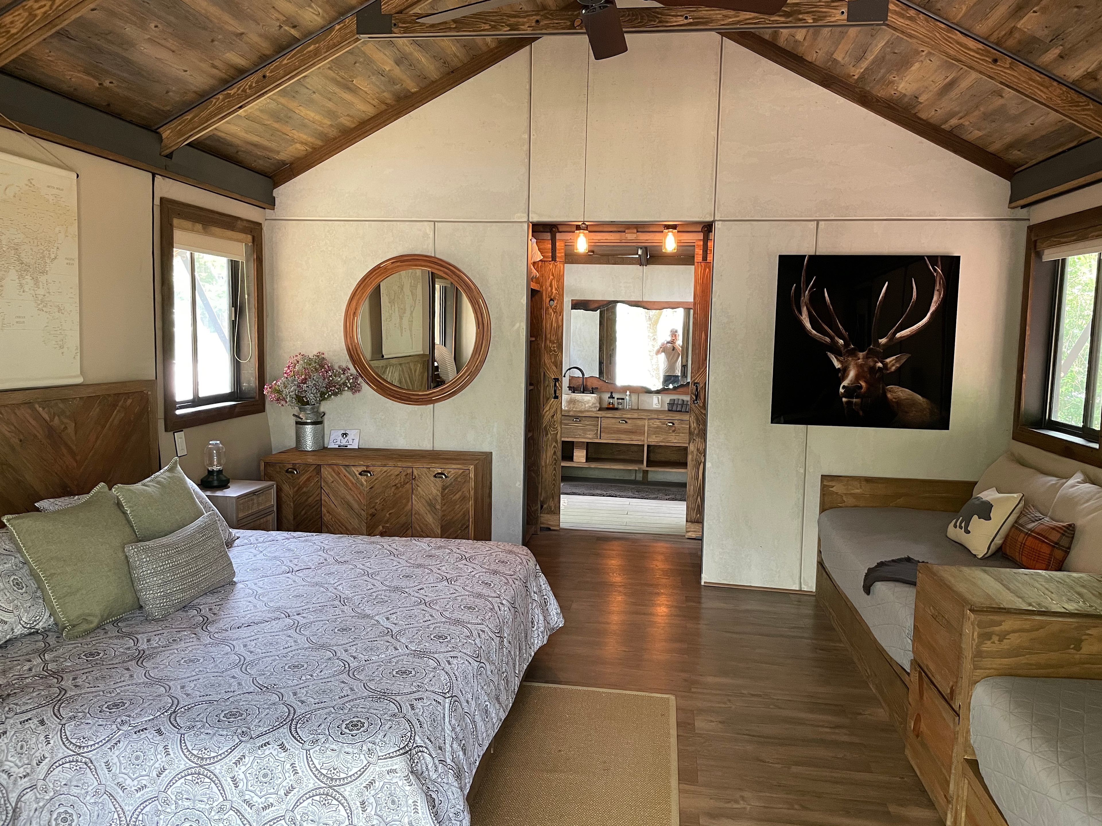 Cameron Ranch Glamping - GLAT