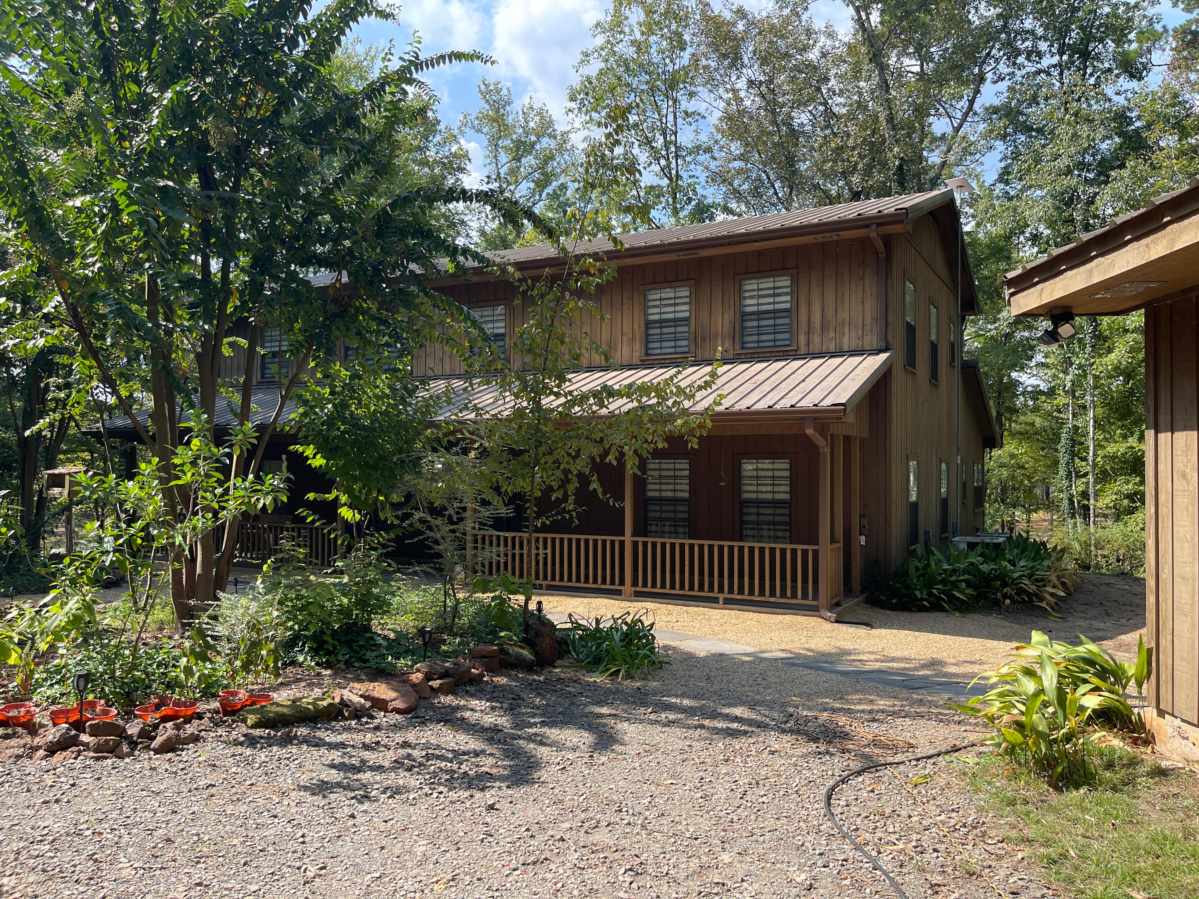 Huckleberry Hideaway Cabins & RV