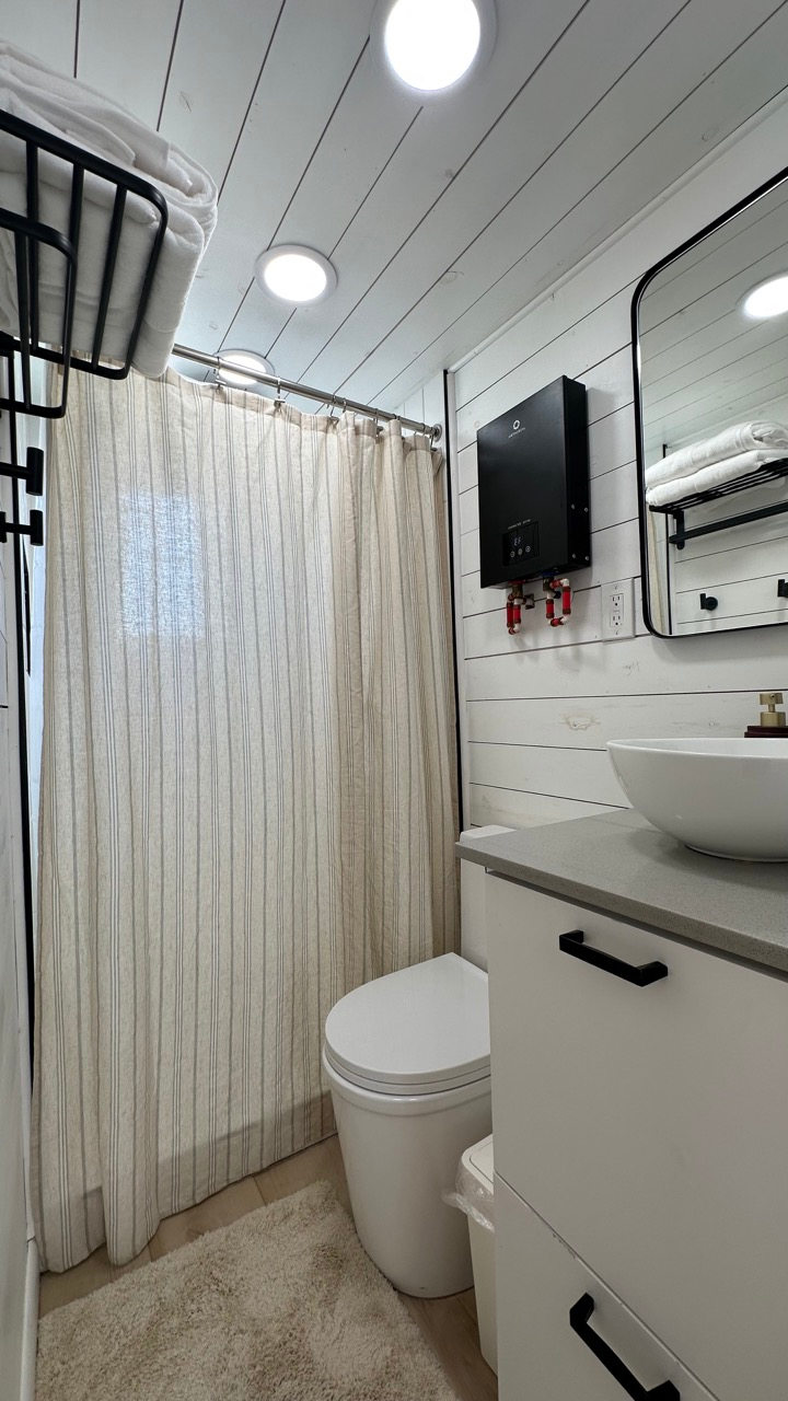 The Starlight Tiny Home Destination