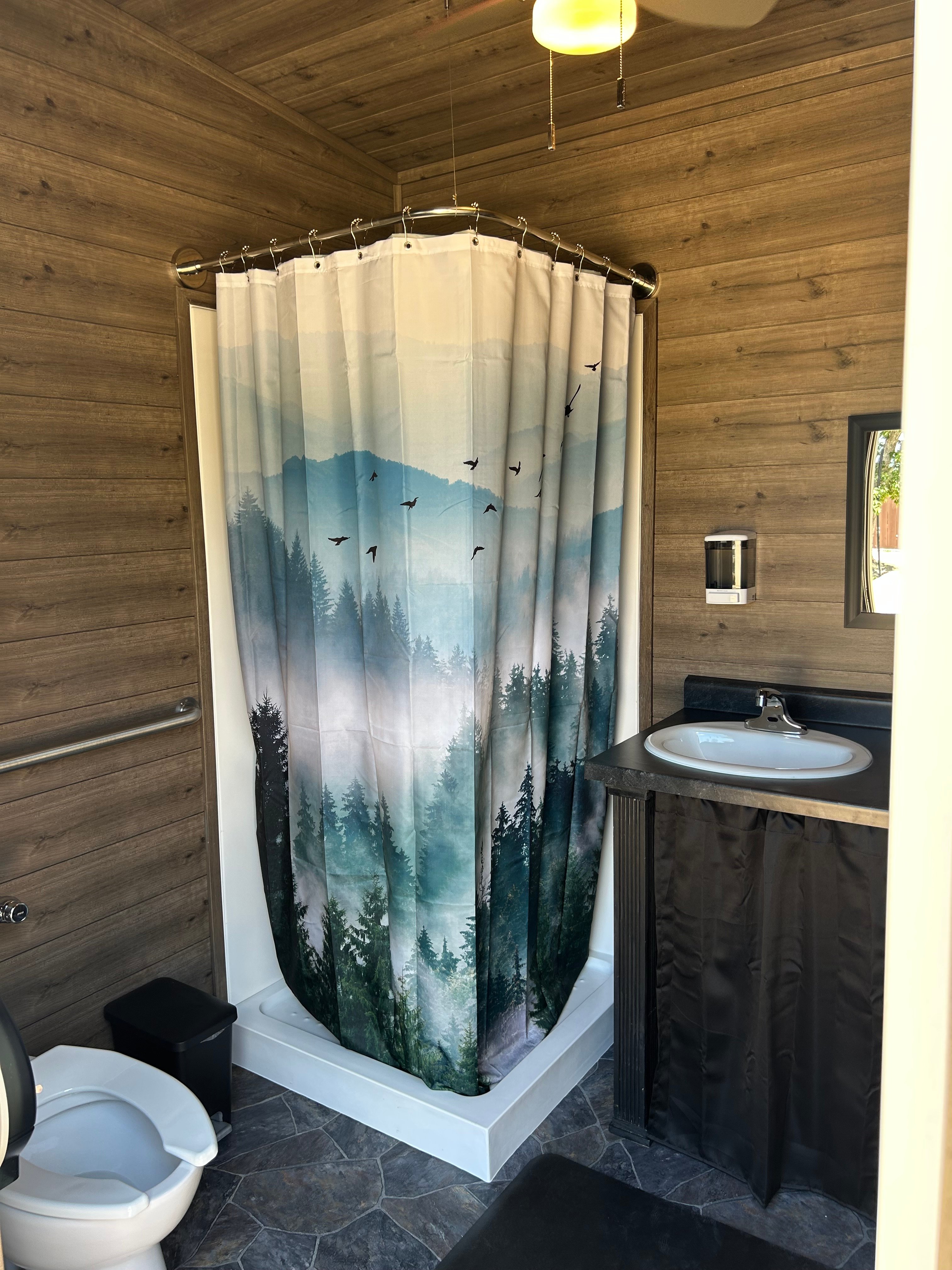 Nomad VanCamp And RV Park