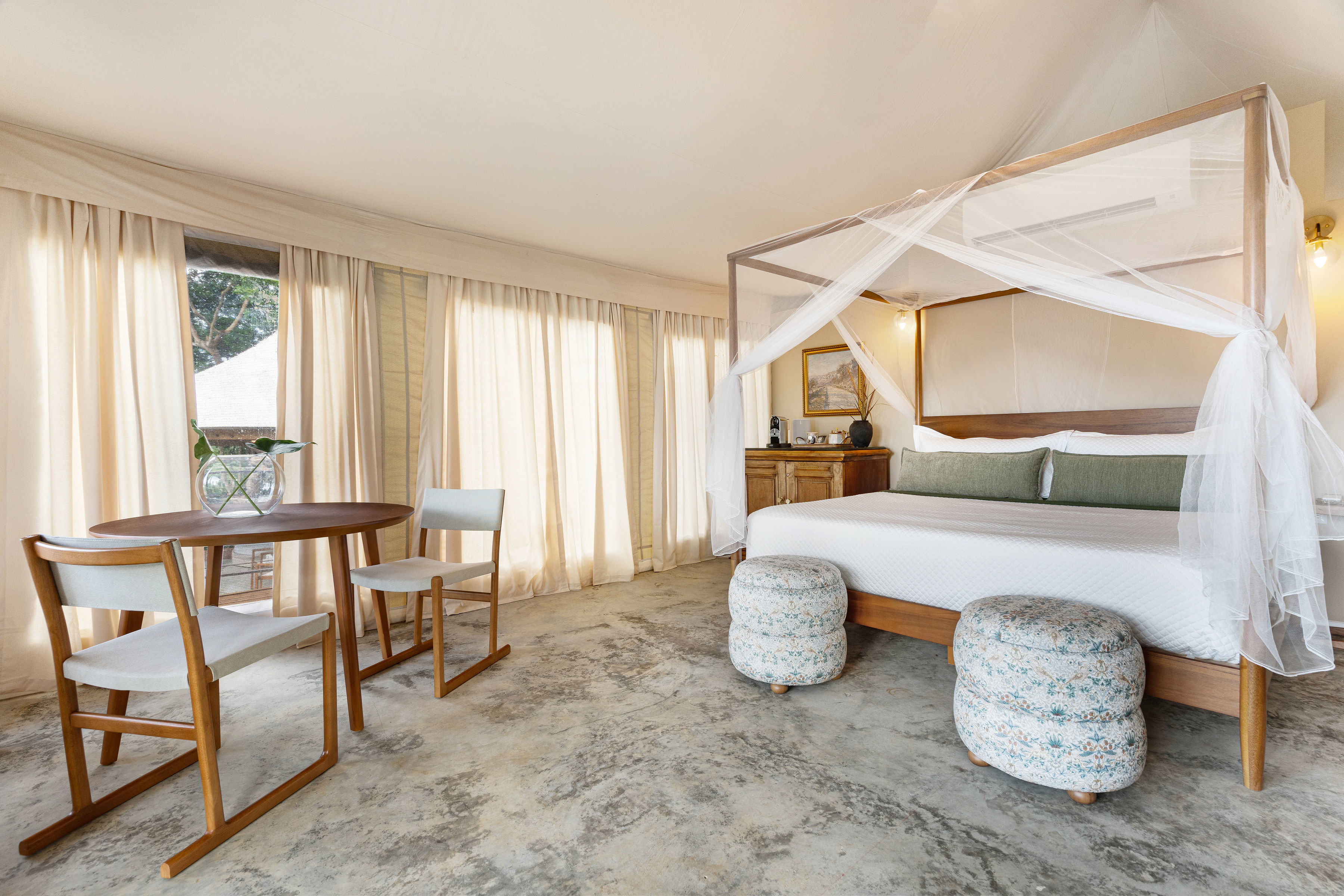 Little Hills Nature Villa: Hot Tub~