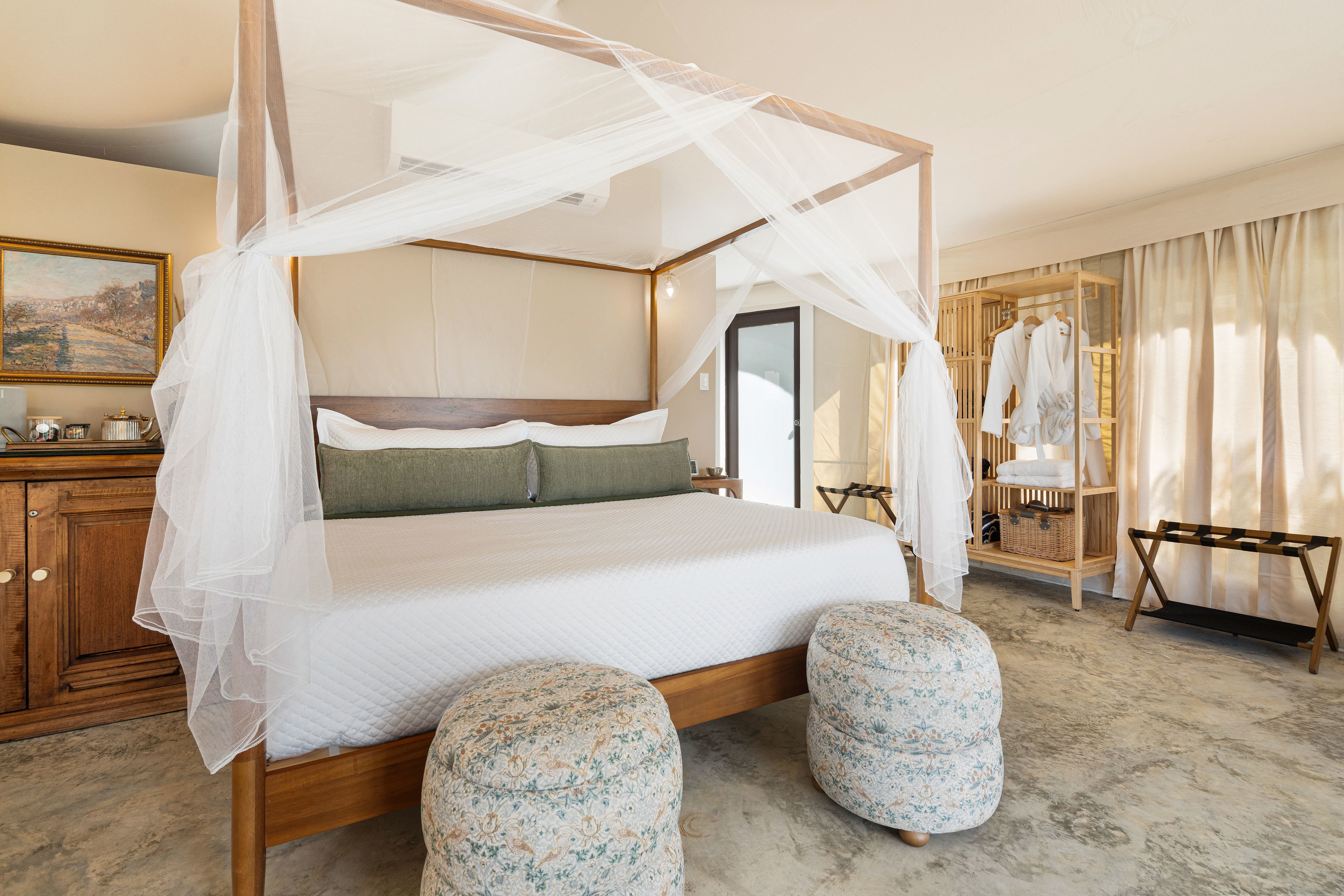 Little Hills Nature Villa: Hot Tub~