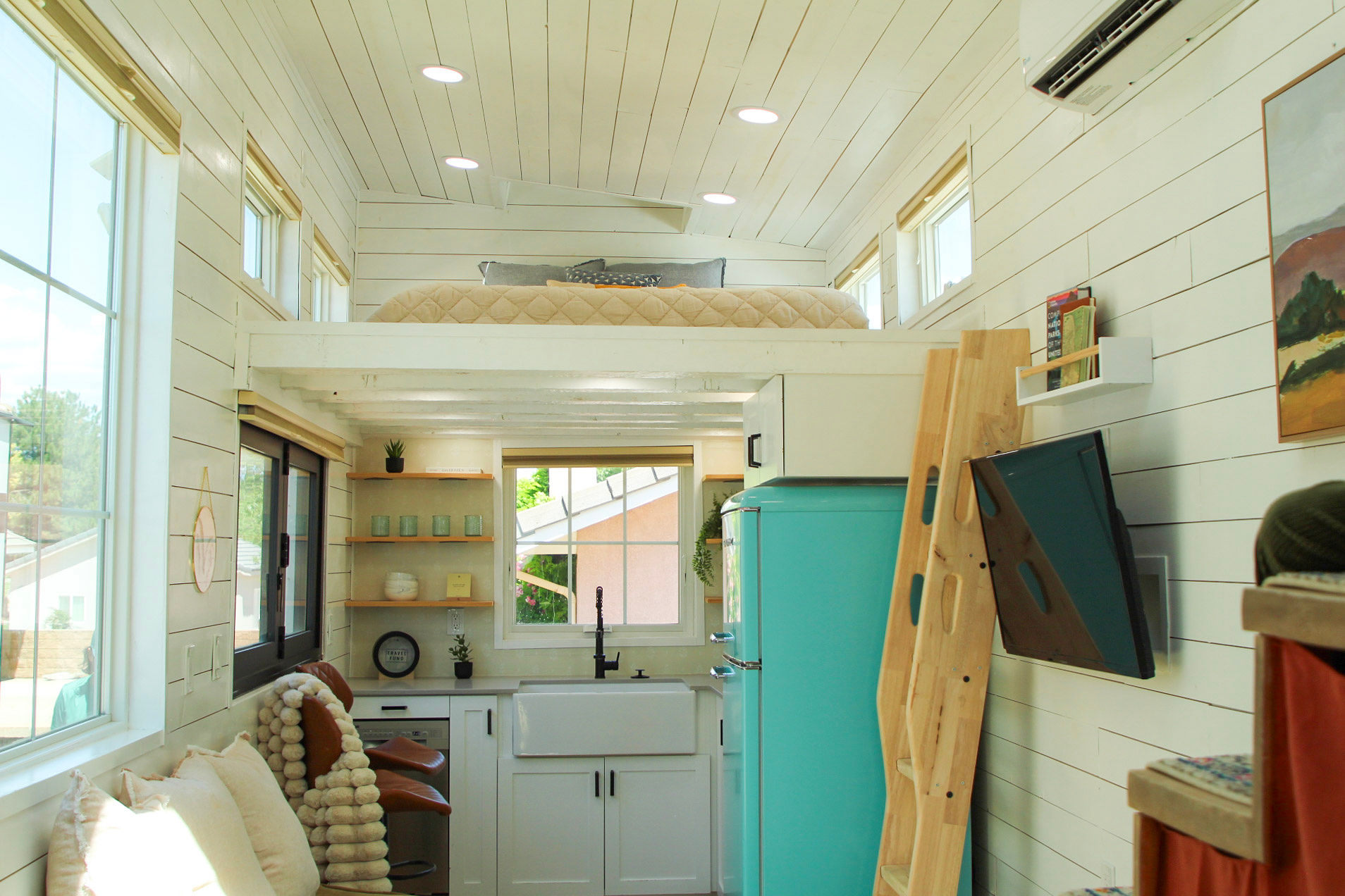 The Starlight Tiny Home Destination