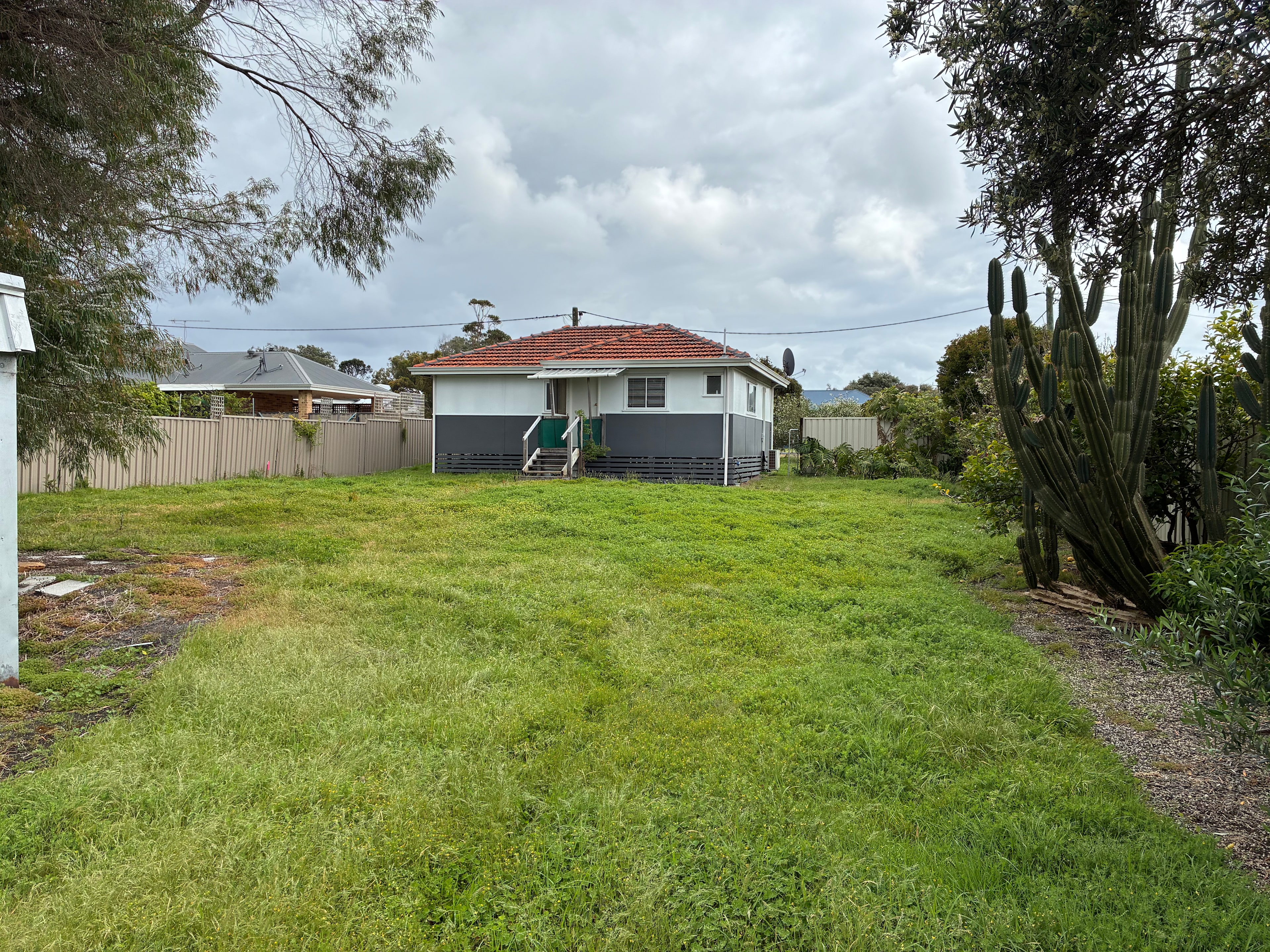 Walpole Private block in town