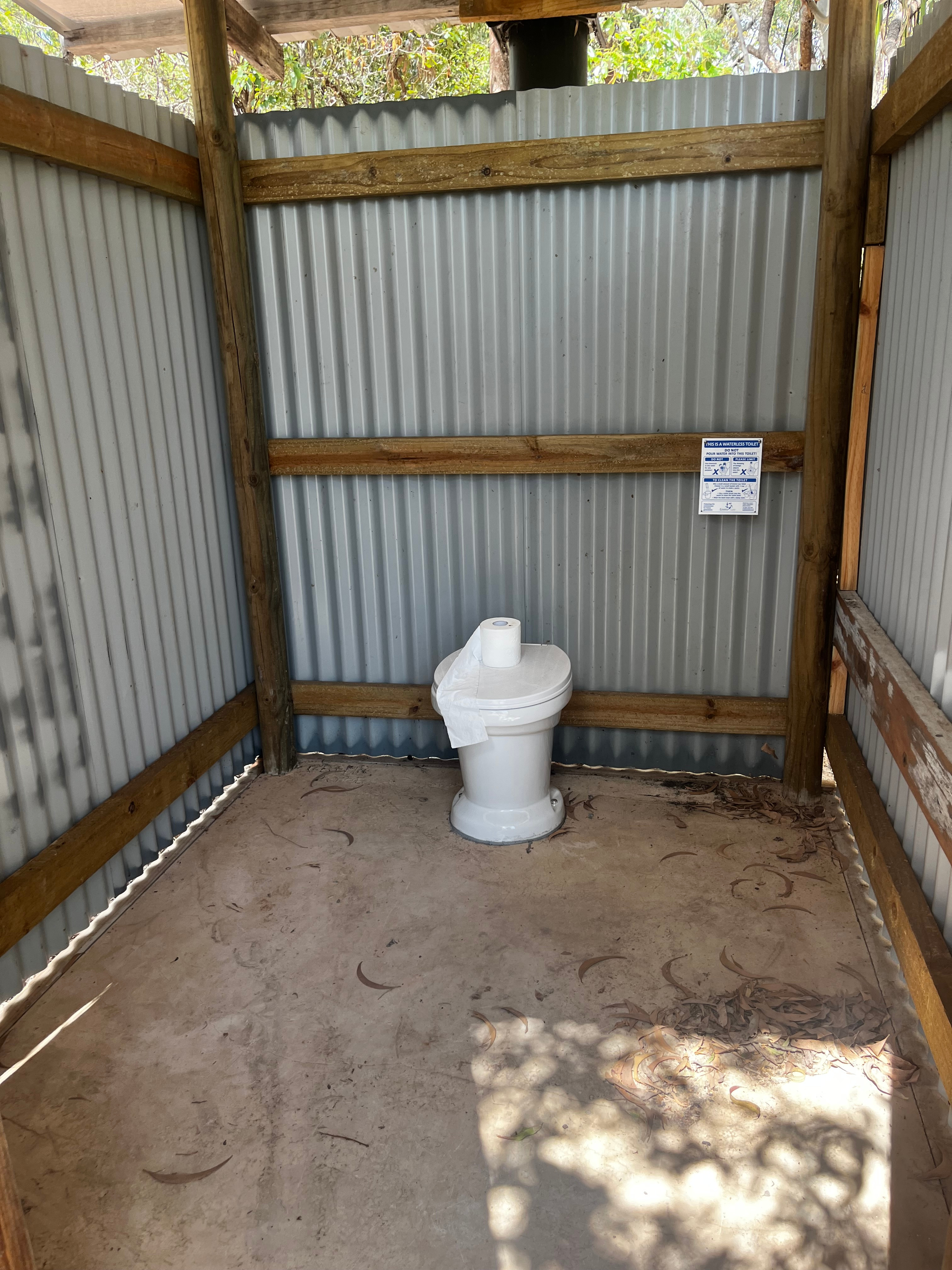 Green loo toilet hut al fresco