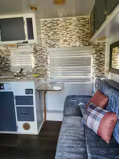 Cozy & Affordable Camper Stay