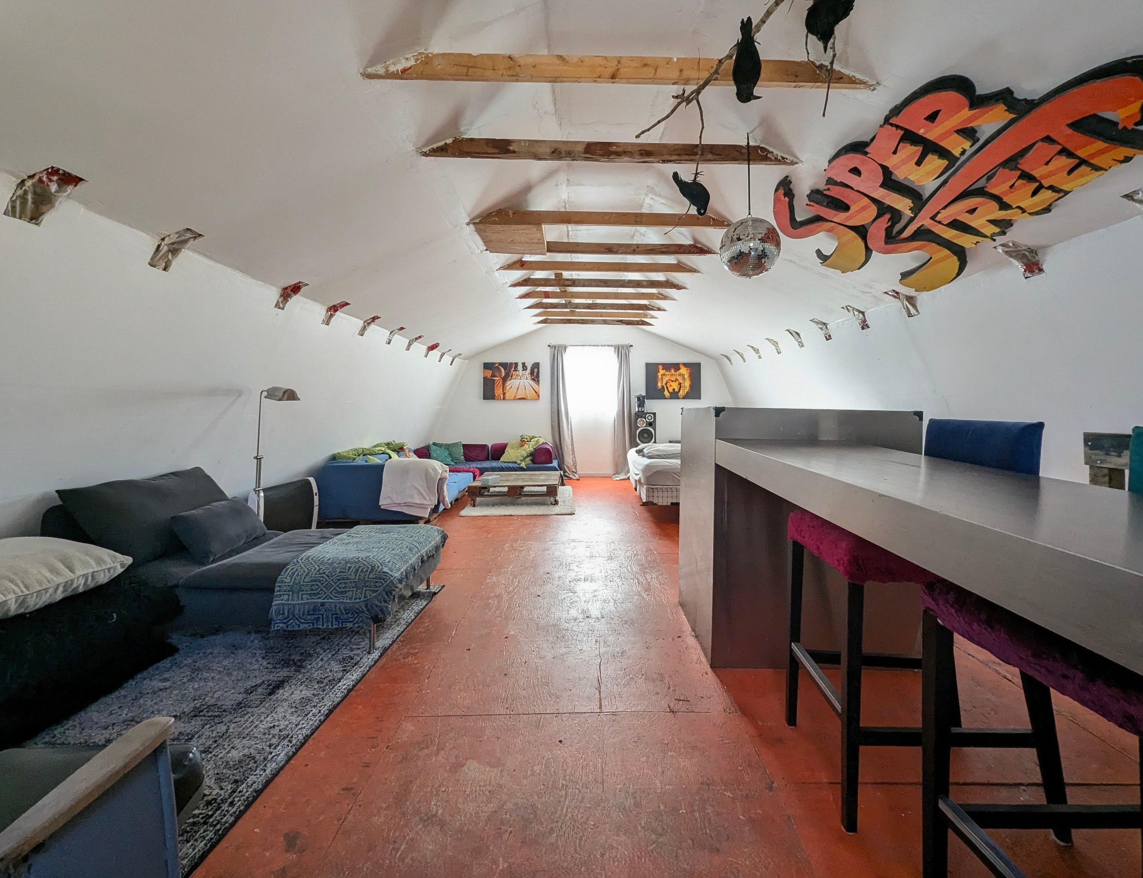 29-Acre Artistic Forest Retreat