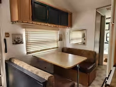 Cozy & Affordable Camper Stay